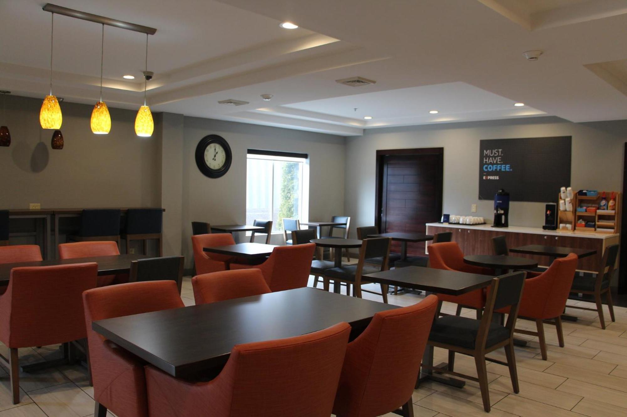 Holiday Inn Express & Suites Wytheville By Ihg Dış mekan fotoğraf